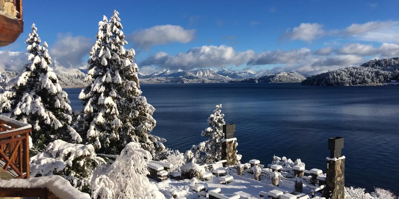 nieve_en_lirolay_suites_bariloche nieve Bariloche Lirolay Suites Nahuel Huapi Catedral